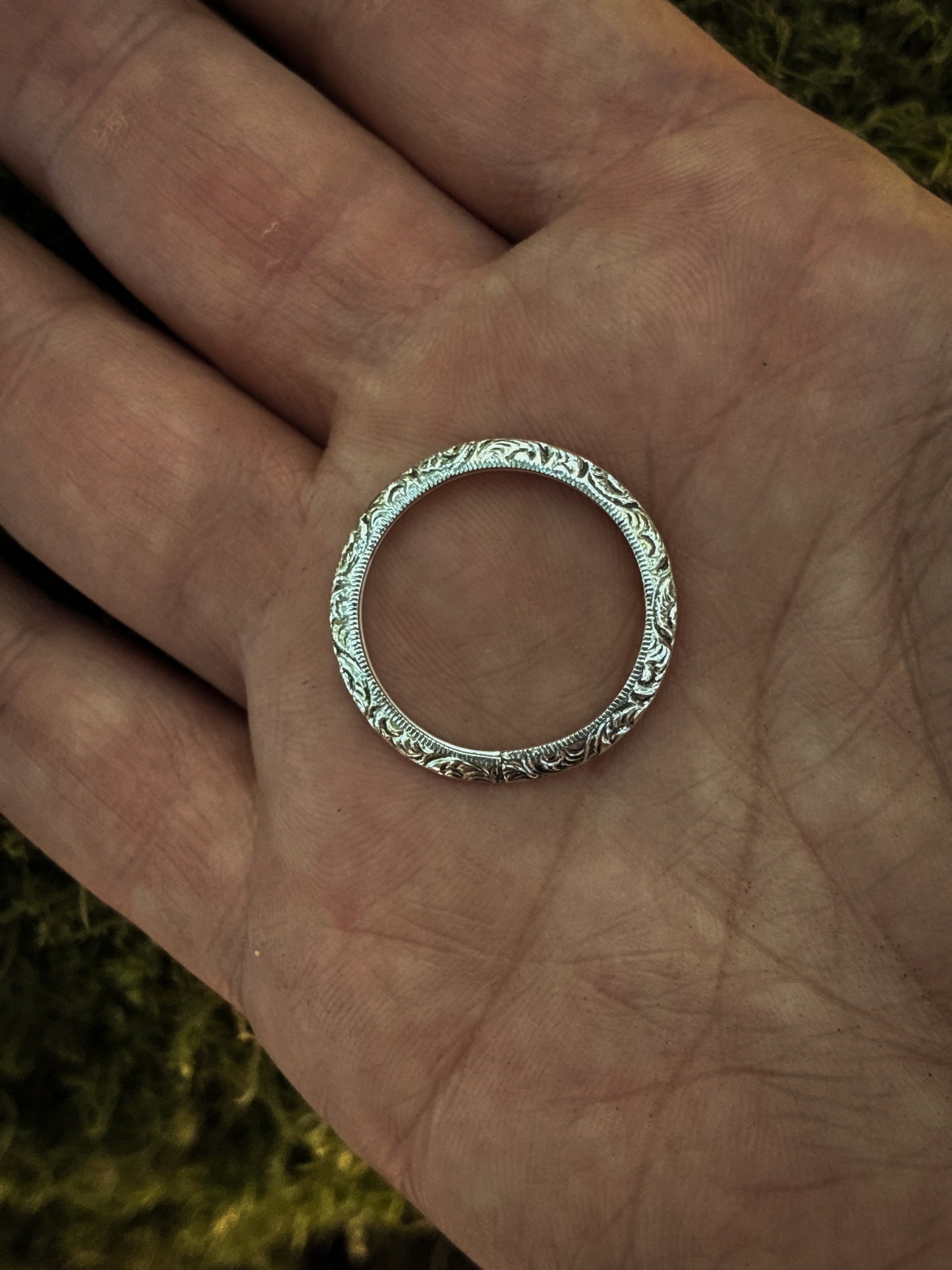 Pointed Floral Pattern Stacker Ring
