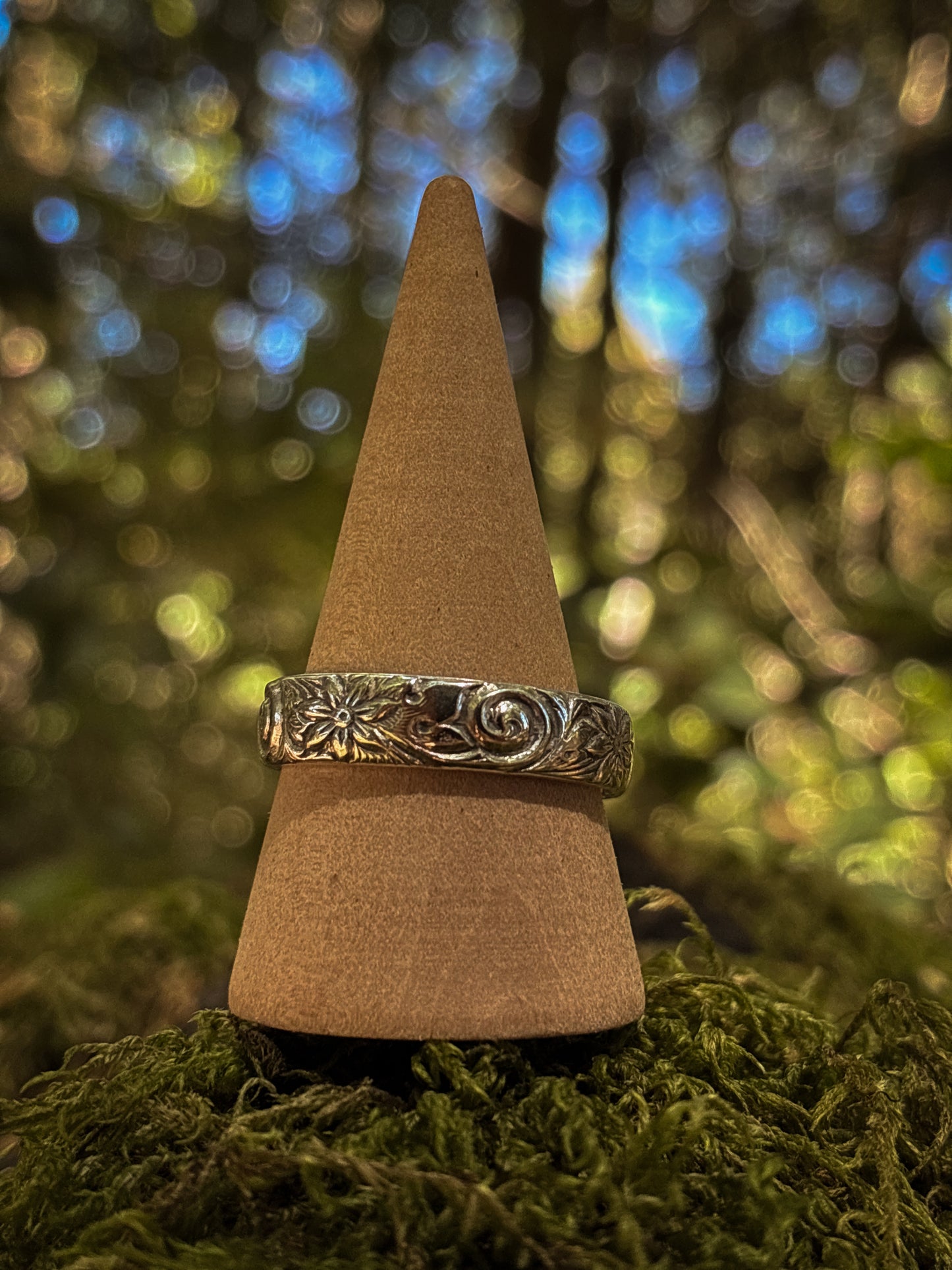 Wide Floral Pattern Stacking Ring