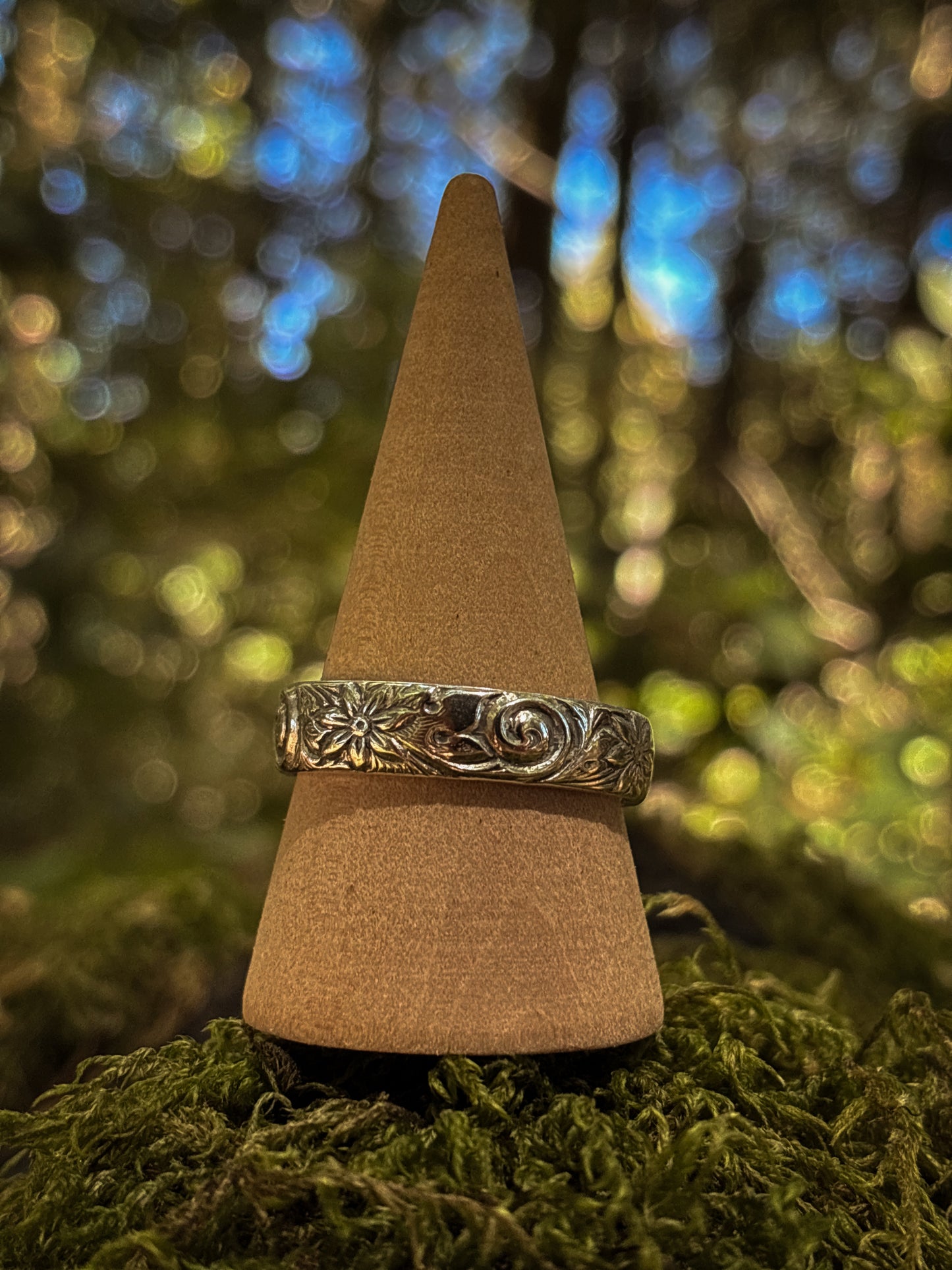 Wide Floral Pattern Stacking Ring